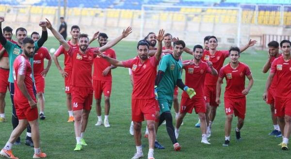 عکس دسته جمعی از بازیکنان پرسپولیس