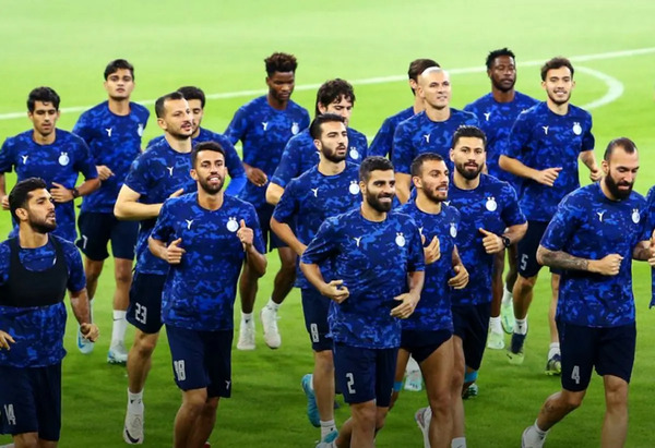 عکس دسته جمعی بازیکنان استقلال
