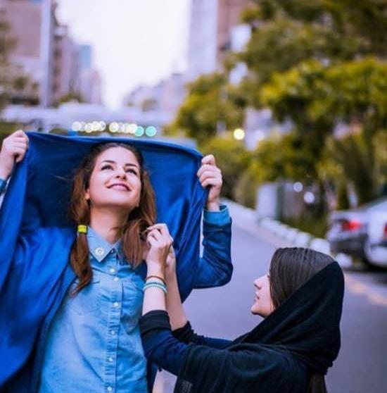 عکس های دسته جمعی دوستانه دخترانه