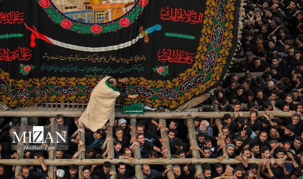 عکس نخل عزاداری یزد