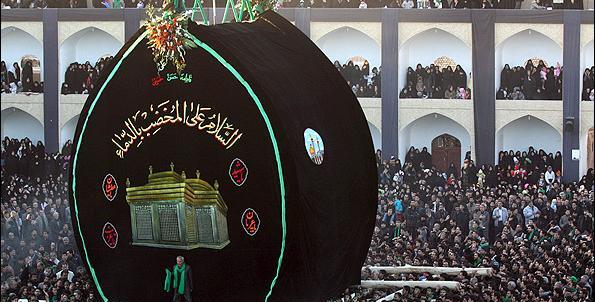 عکس نخل عزاداری یزد