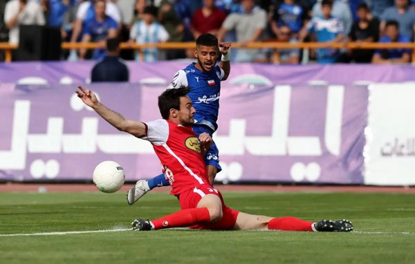 عکس سوتی های پرسپولیس مقابل استقلال
