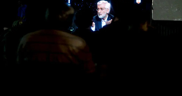 عکس سوتی سعید جلیلی در مناظره