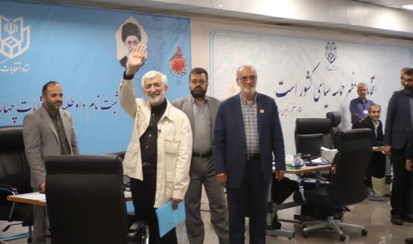 عکس سوتی سعید جلیلی در مناظره