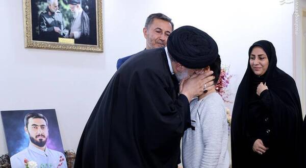 عکس عزاداری خانواده رئیسی