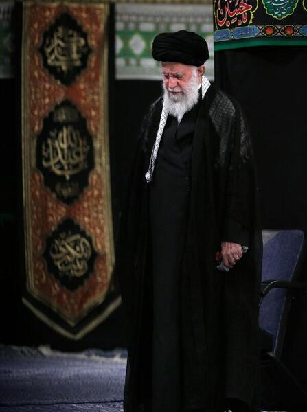 عکس خامنه ای در محرم