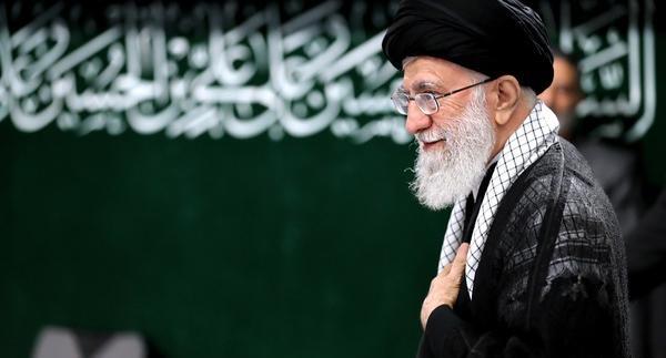 عکس خامنه ای در محرم