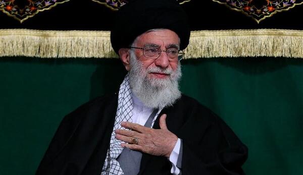 عکس خامنه ای در محرم
