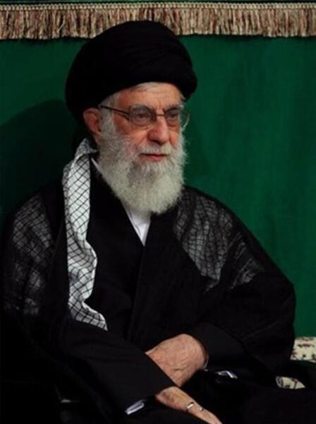 عکس خامنه ای در محرم