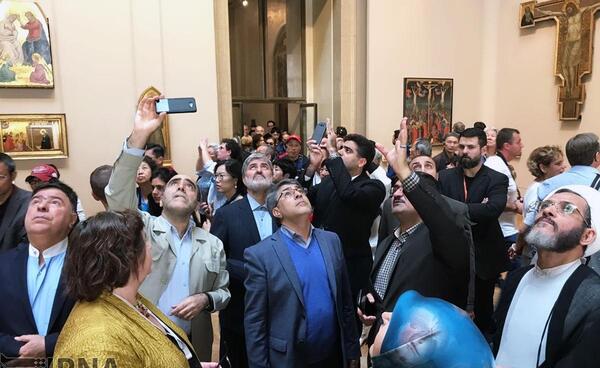 عکس سوتی نماینده مجلس موزه لوور