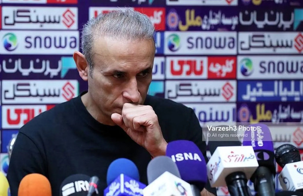 عکس سوتی یحیی گل محمدی در بازی با سپاهان