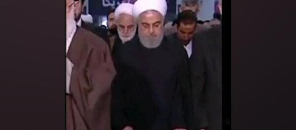 عکس سوتی های روحانی در نماز جمعه