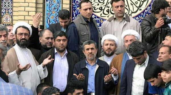 عکس سوتی احمدی نژاد در برنامه زنده