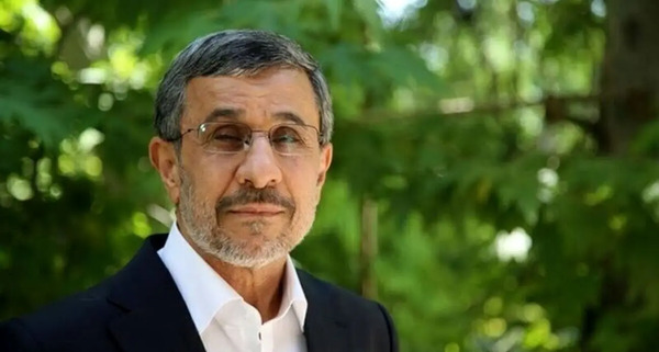 عکس سوتی احمدی نژاد در برنامه زنده
