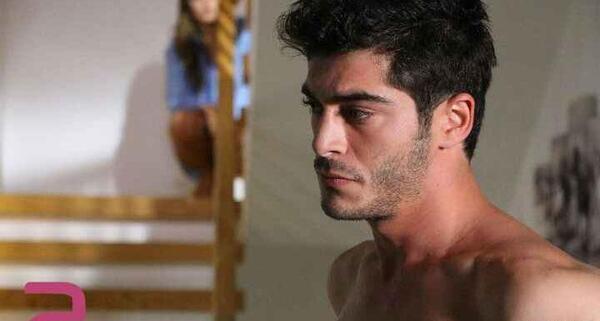 عکس کرم در فیلم عشق حرف حالیش نمیشه