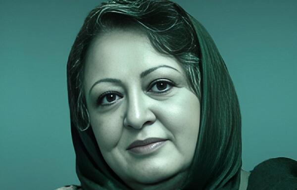 عکس بازیگران فیلم بوسیدن روی ماه
