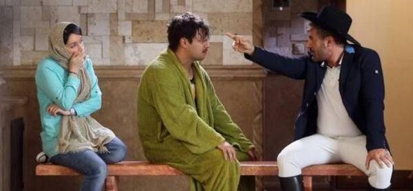 عکس بازیگران فیلم سینمایی آینه بغل