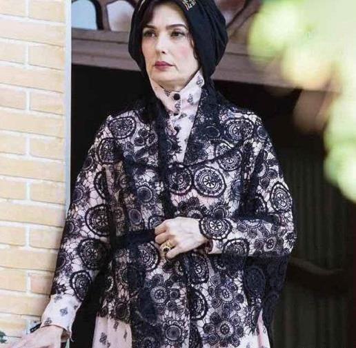 عکس مامان خانم در سریال فوق لیسانسه ها