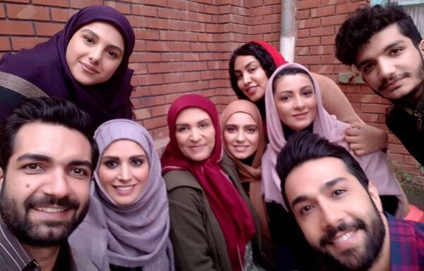 عکس بازیگران سریال حوالی پاییز