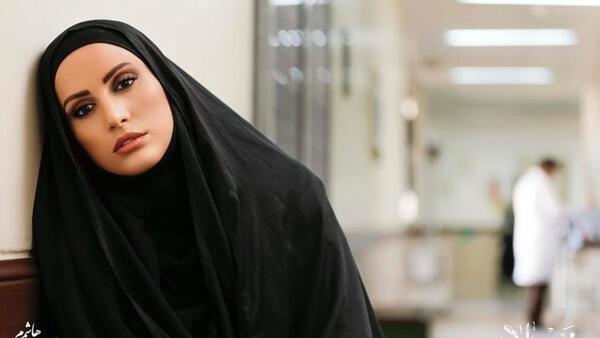 عکس ساره در سریال حوالی پاییز