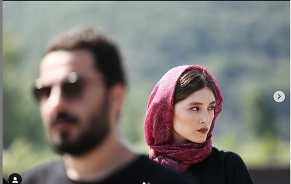 عکس فرشته حسینی مصاحبه انگلیسی