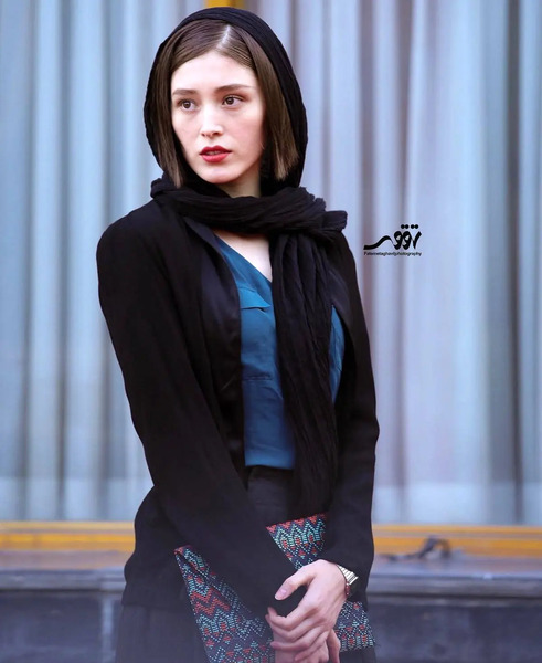 عکس پدر و مادر فرشته حسینی کیست
