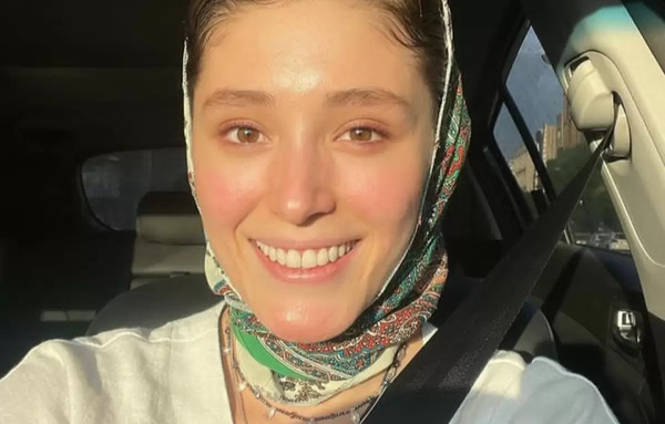 عکس فرشته حسینی در فیلم قورباغه