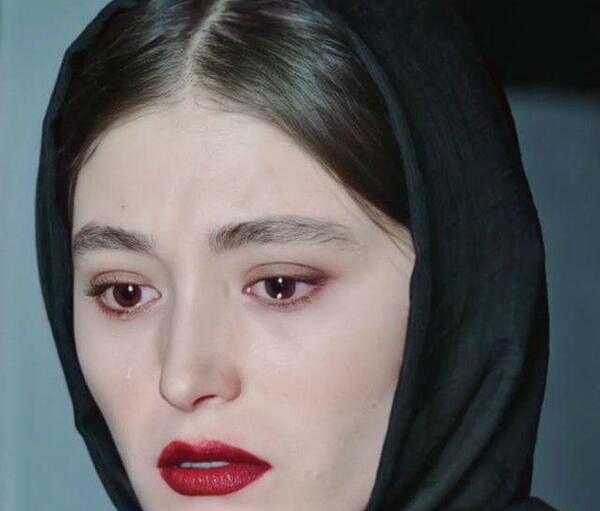 عکس فرشته حسینی در فیلم قورباغه