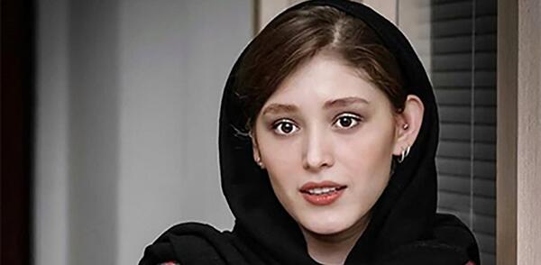 عکس فرشته حسینی در فیلم قورباغه