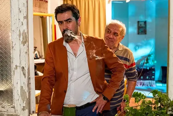 عکس فرشته حسینی و سیگار