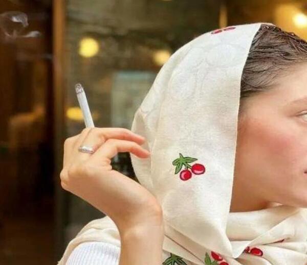 عکس فرشته حسینی و سیگار