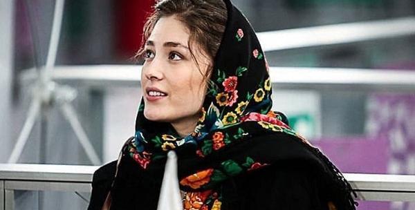 عکس فرشته حسینی در حال سیگار کشیدن