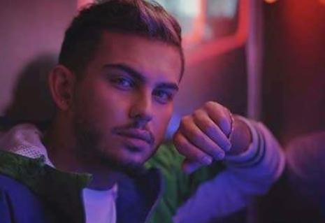 عکس بازیگر نقش یاور در فاصله ها