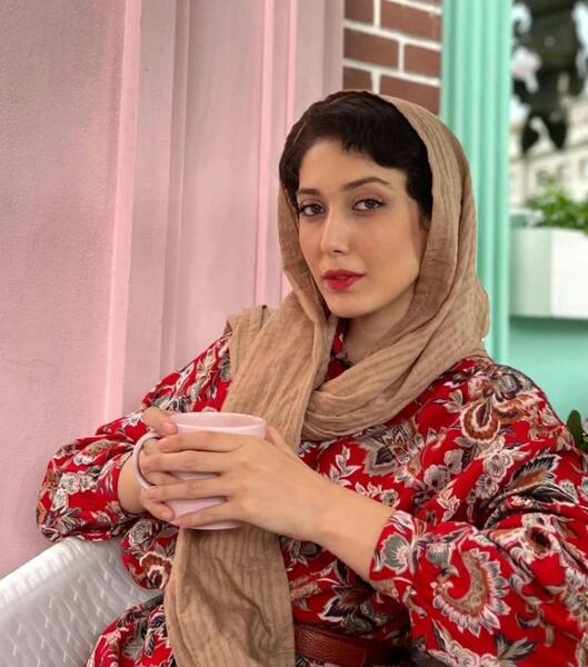 عکس بازیگر نقش شادی در سریال ۰۲۱