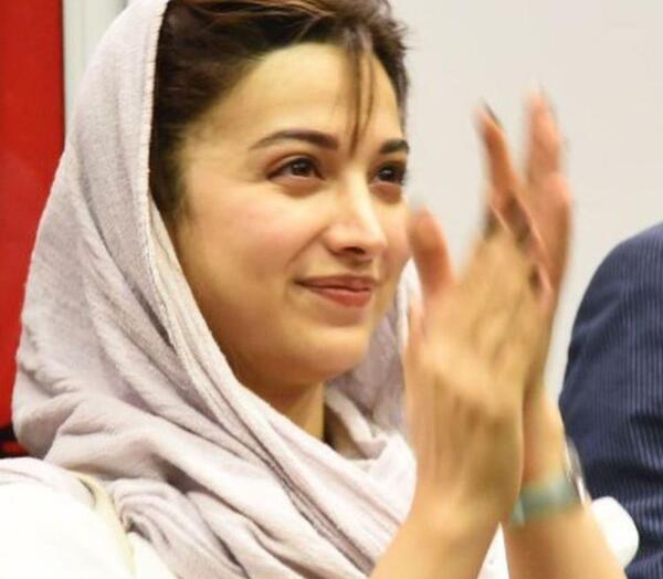 عکس بازیگر نقش زهره در سریال فاصله ها