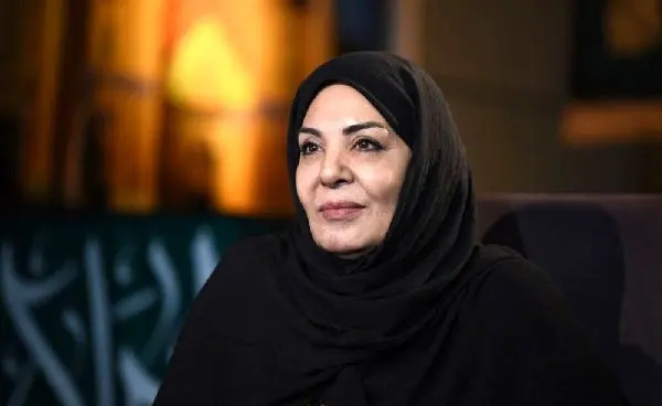 عکس بازیگر نقش زهره در سریال فاصله ها