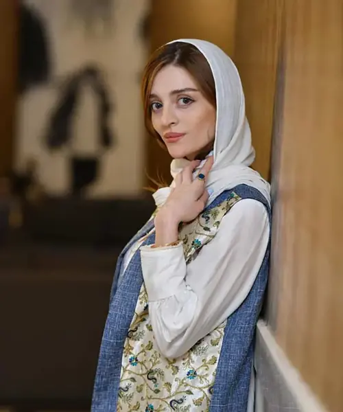 عکس بازیگر نقش زهره در خجالت نکش