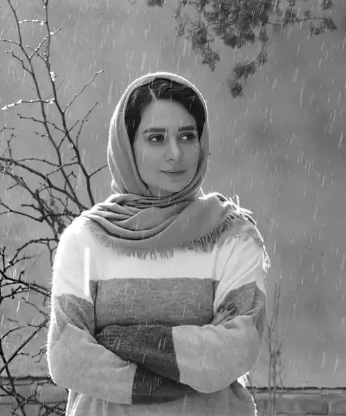 عکس بازیگر نقش زهره در خجالت نکش