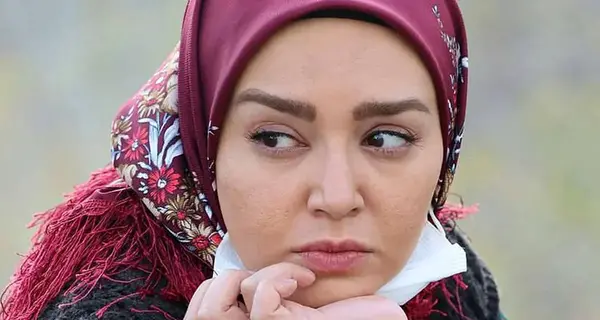 عکس بیوگرافی بازیگر نقش روژان در نون خ