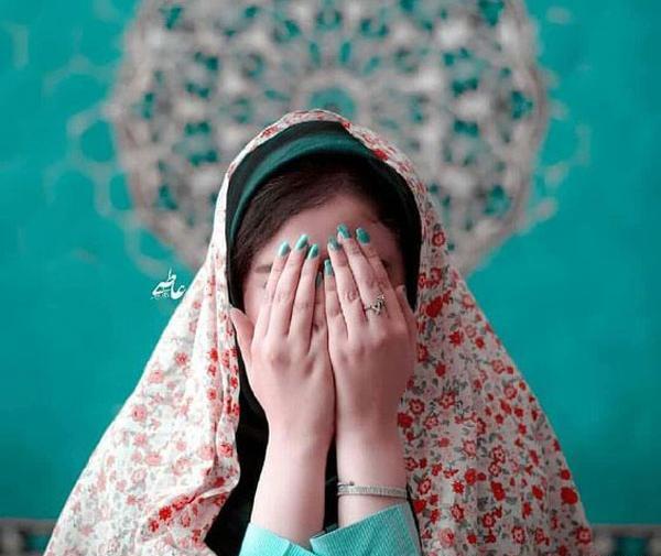 عکس ژست عکاسی برای پروفایل اینستا
