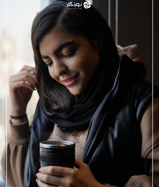 عکس ژست عکاسی برای پروفایل اینستا
