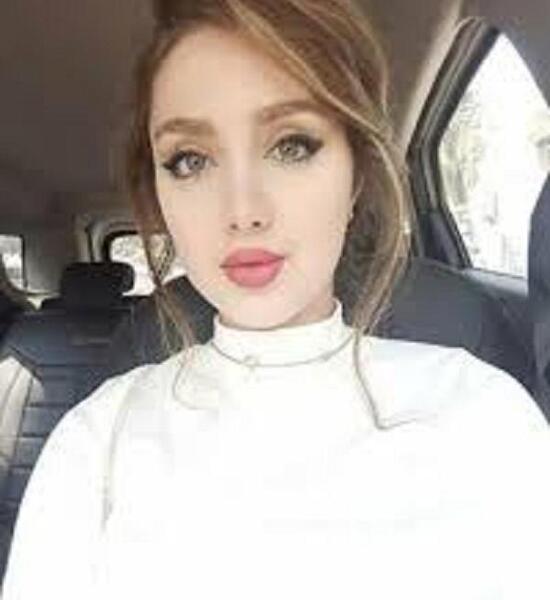 عکس یاسمین کلاهان در اینستاگرام
