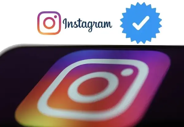 عکس تیک آبی رنگ اینستاگرام