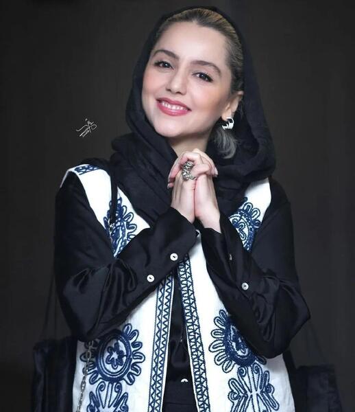 عکس جدید نازنین بیاتی و همسرش