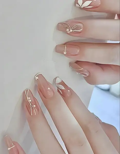 عکس کاشت ناخن جدید ۱۴۰۳