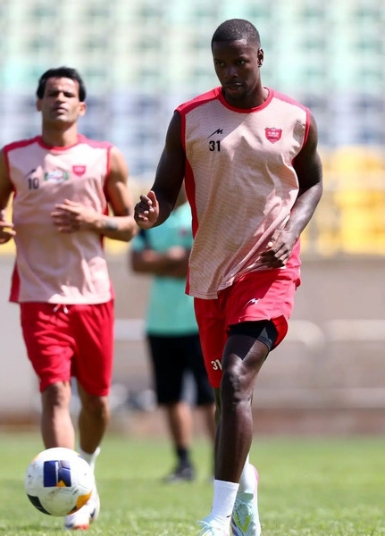 عکس مهاجم جدید پرسپولیس