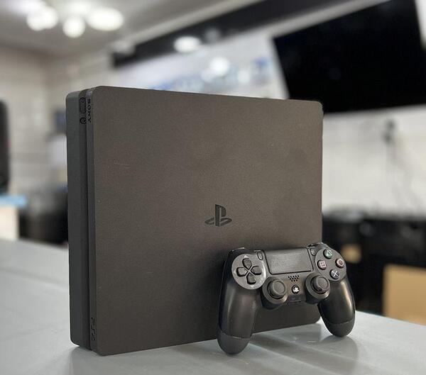 عکس های ps4 اسلیم