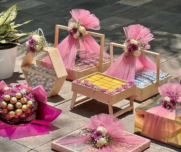 عکس های عیدی بردن برای عروس
