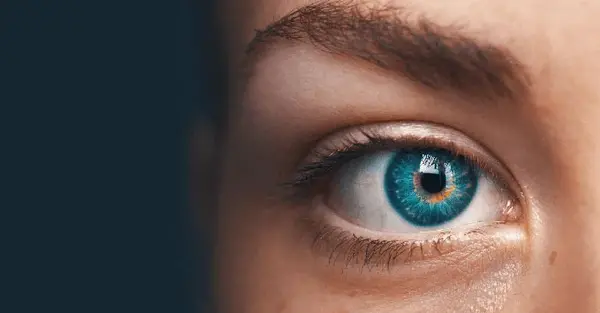 عکس های چشم رنگی