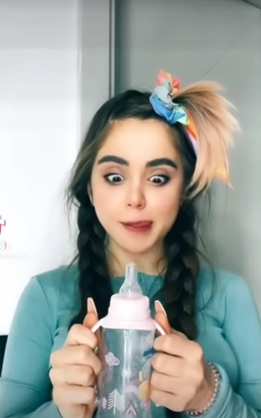 کیوت عکس نیکا ویسگون
